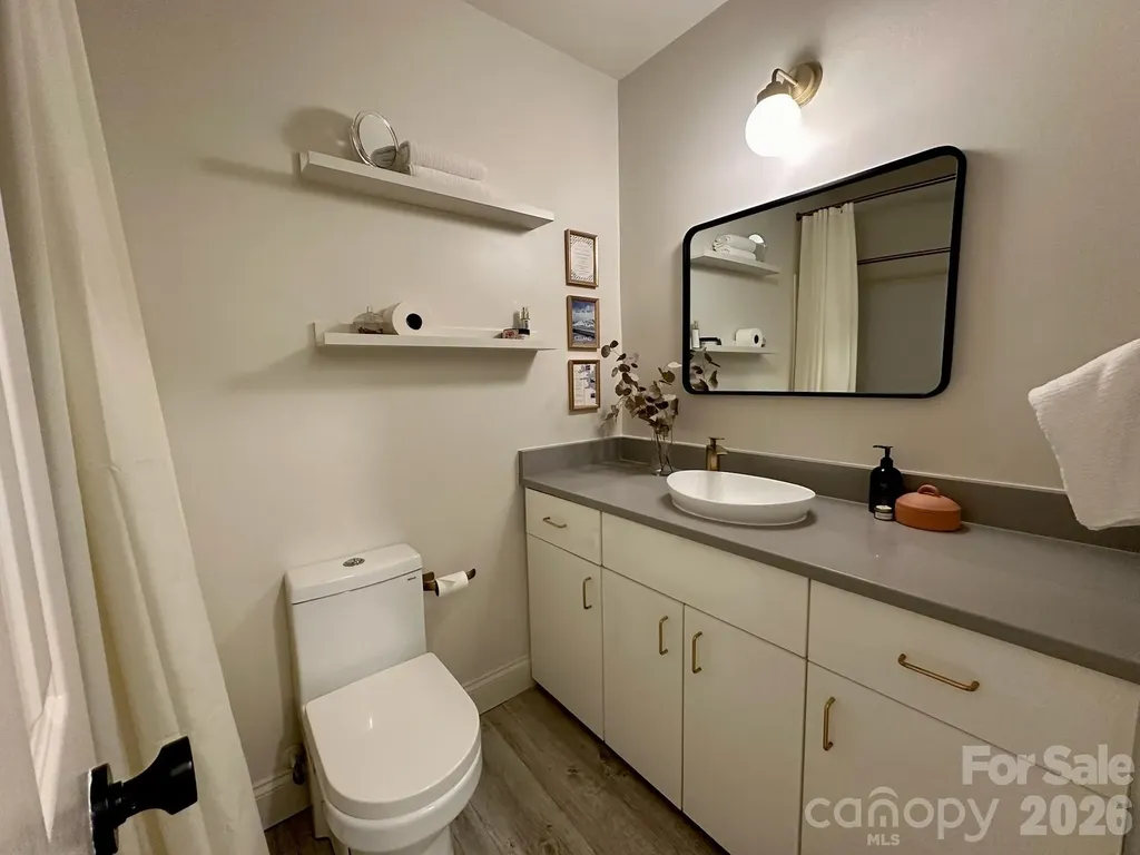 4508 Ivanhoe Place Charlotte NC 28205