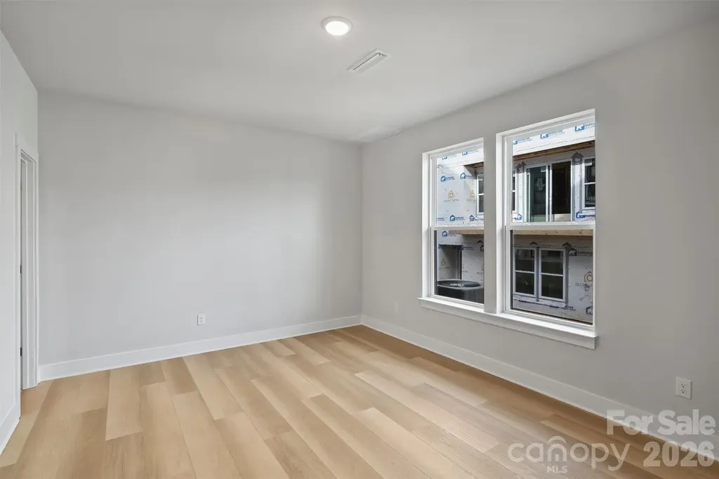 8123 Shinkansen Drive Charlotte NC 28213