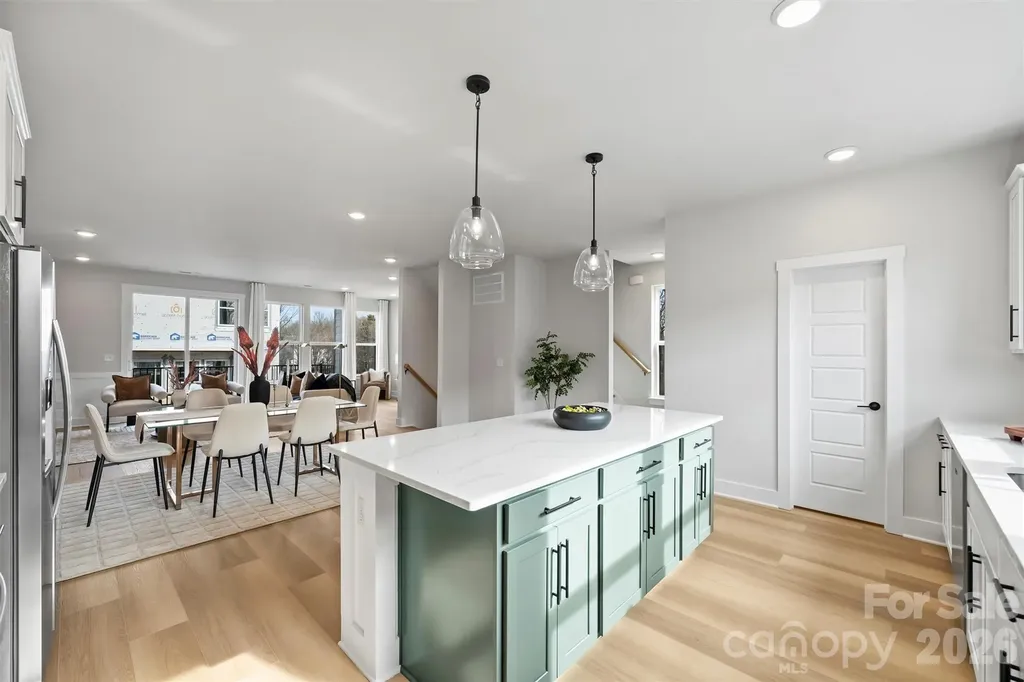 8123 Shinkansen Drive Charlotte NC 28213