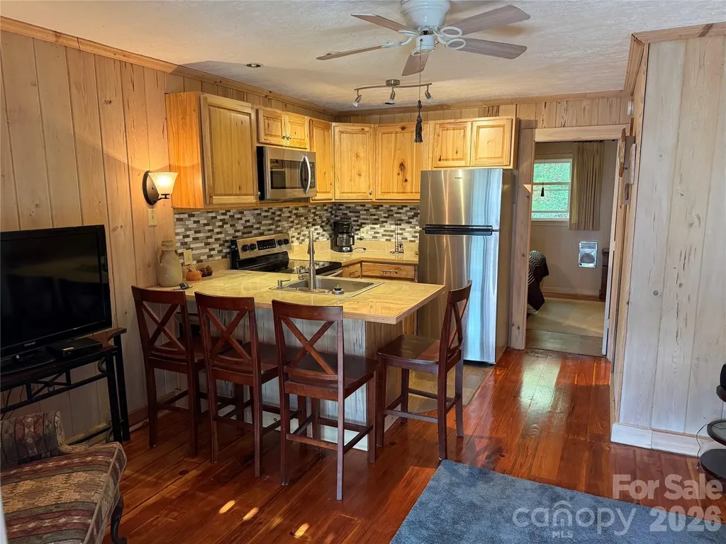 145 Hawks Nest Lane Highlands NC 28741