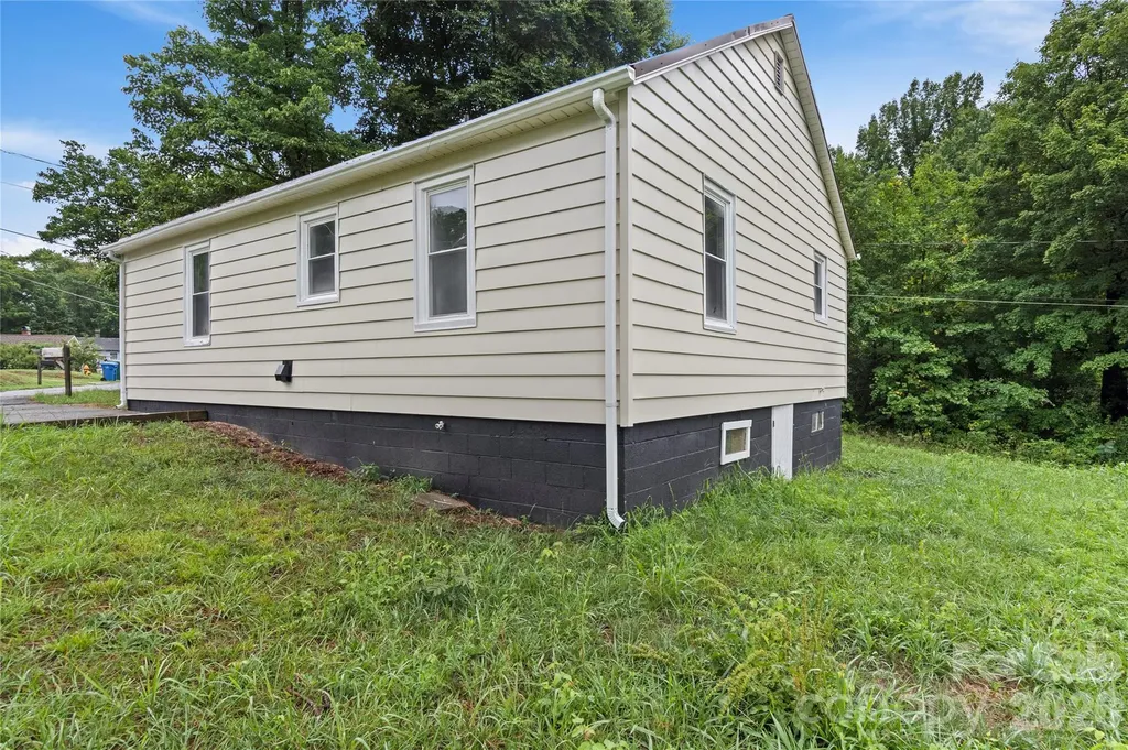 119 Osborne Street Jonesville NC 28642