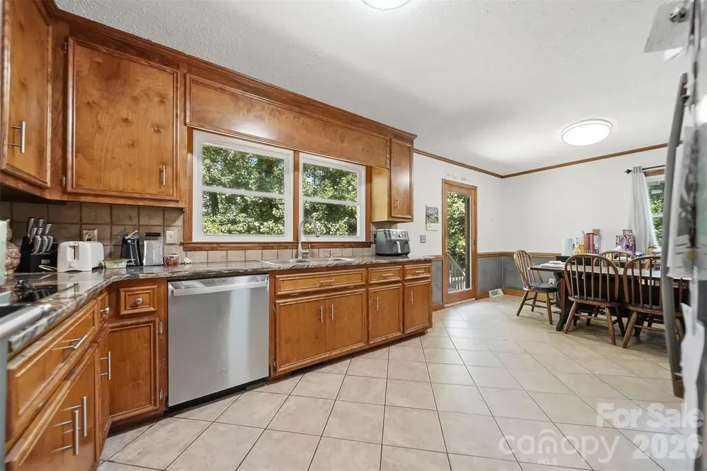 1924 Braswell Place Lenoir NC 28645