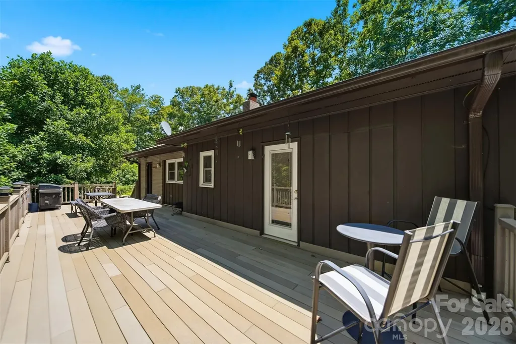 1924 Braswell Place Lenoir NC 28645