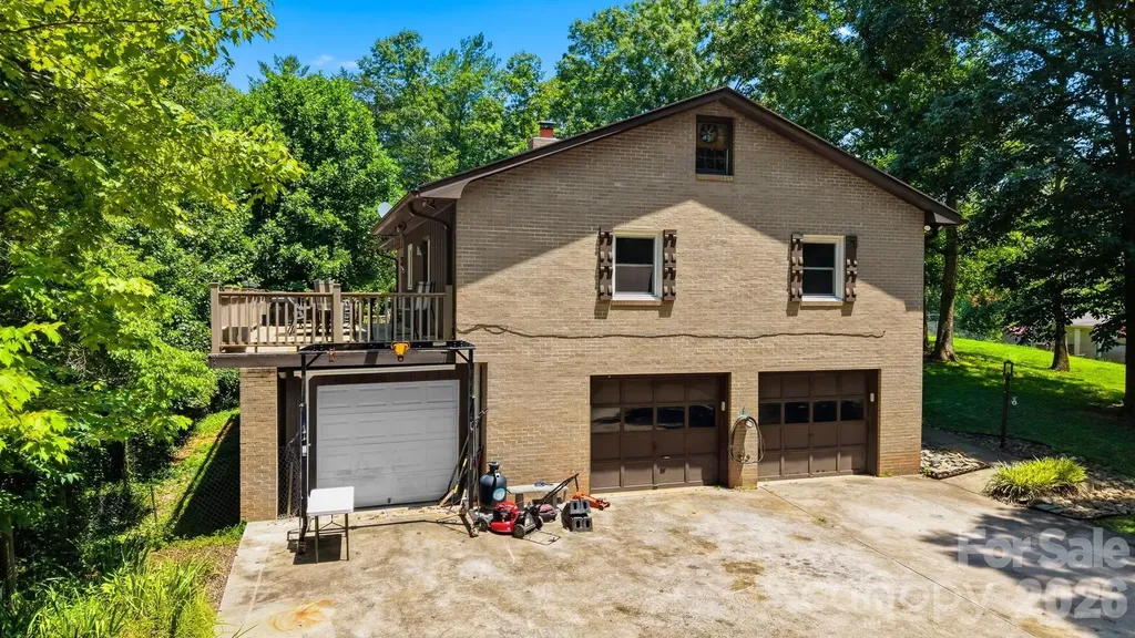 1924 Braswell Place Lenoir NC 28645
