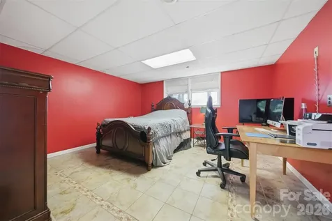 1924 Braswell Place Lenoir NC 28645