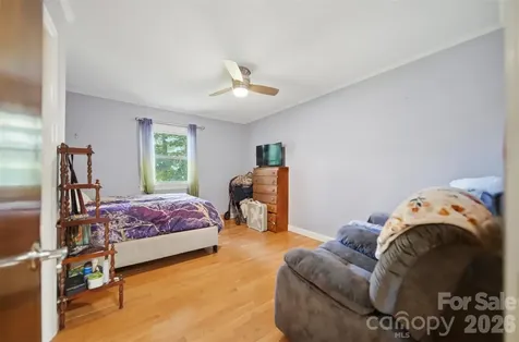 1924 Braswell Place Lenoir NC 28645