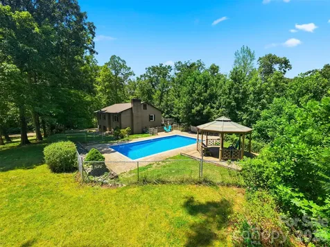 1924 Braswell Place Lenoir NC 28645
