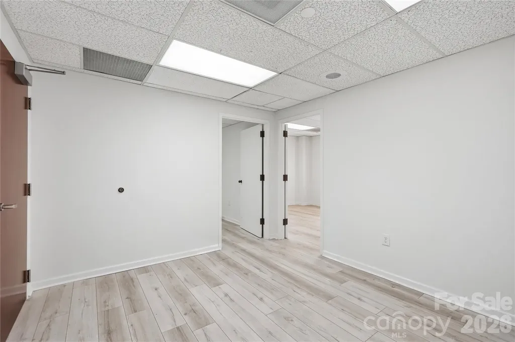 112 S Tryon Street Charlotte NC 28202