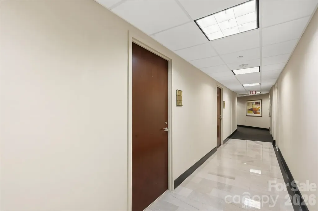 112 S Tryon Street Charlotte NC 28202