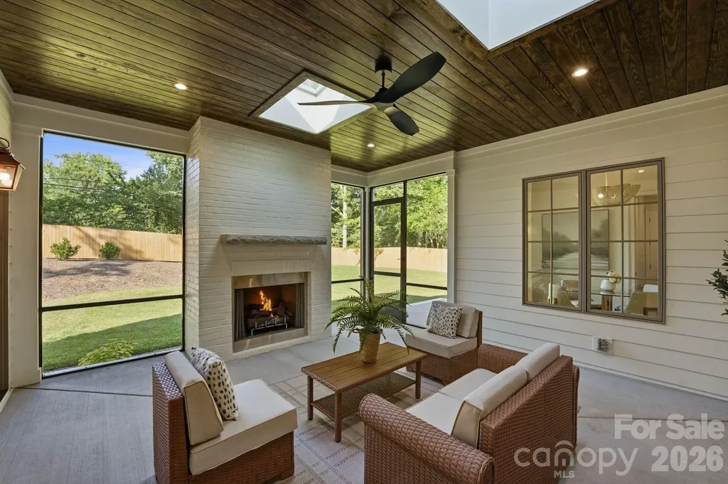 444 Hunter Lane Charlotte NC 28211