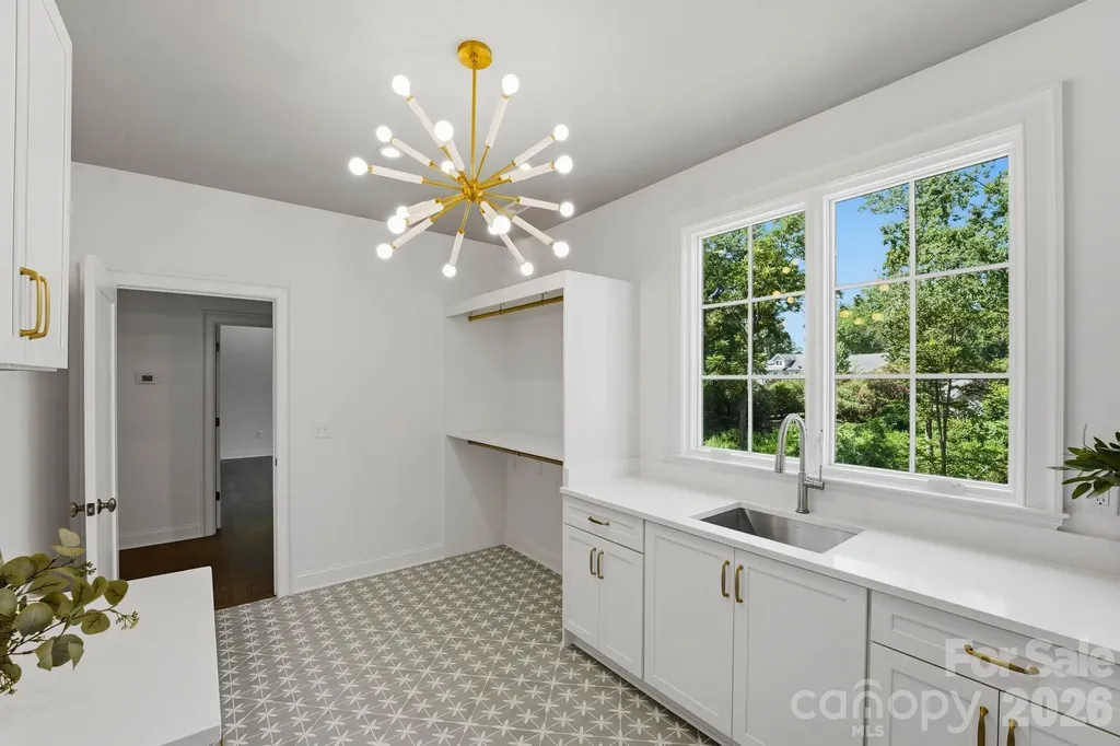 444 Hunter Lane Charlotte NC 28211