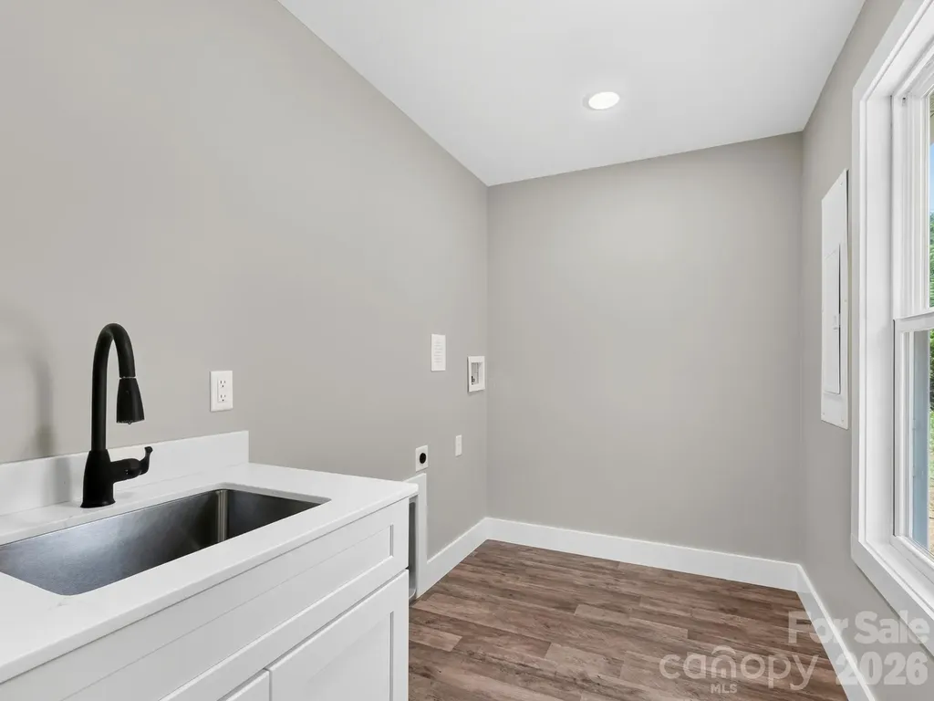 22 Roberts Drive Candler NC 28715