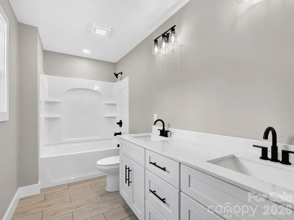22 Roberts Drive Candler NC 28715