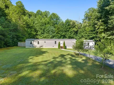 125 Ice Hollow Road Zirconia NC 28790