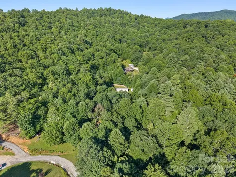 125 Ice Hollow Road Zirconia NC 28790