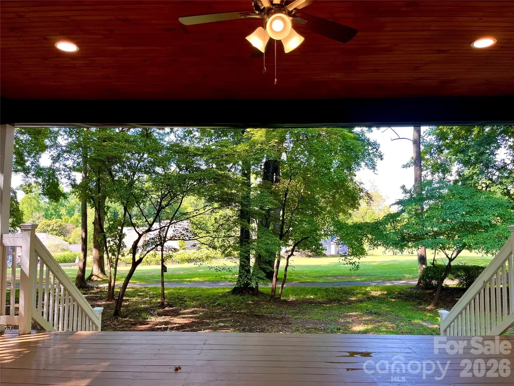 304 Travis Lane Salisbury NC 28146