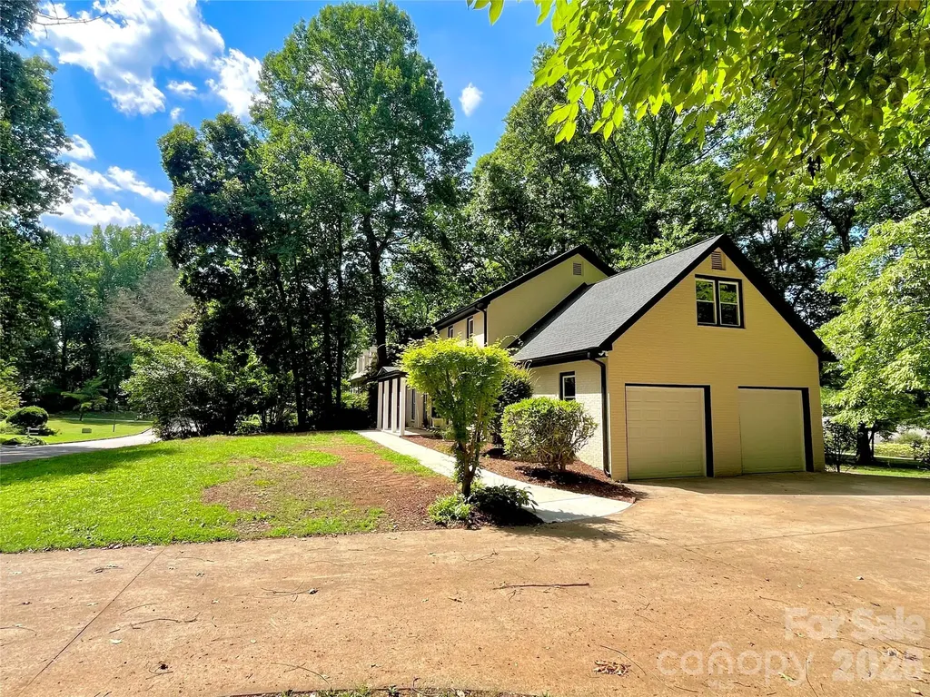 304 Travis Lane Salisbury NC 28146