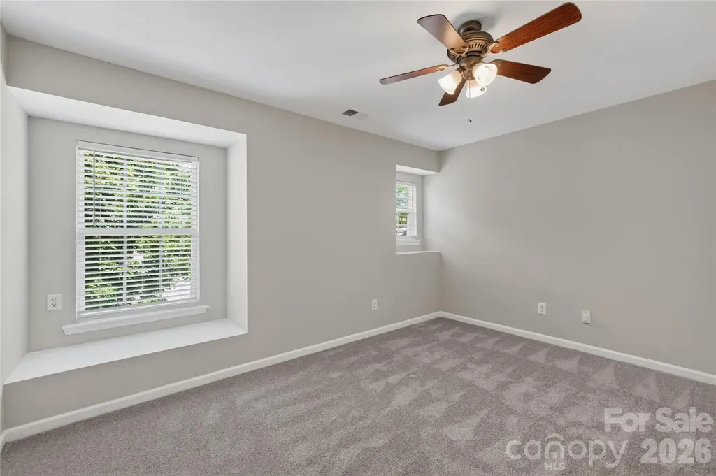 8932 Oransay Way Charlotte NC 28278