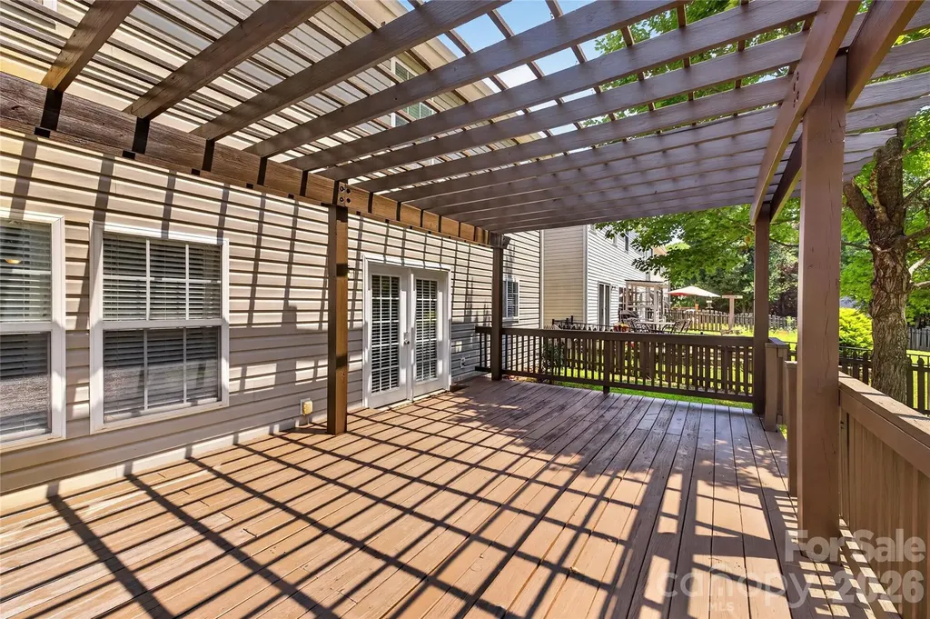8932 Oransay Way Charlotte NC 28278