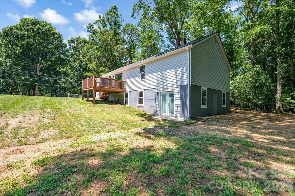 126 39th Avenue Court NW Hickory NC 28601
