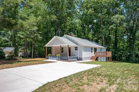 126 39th Avenue Court NW Hickory NC 28601