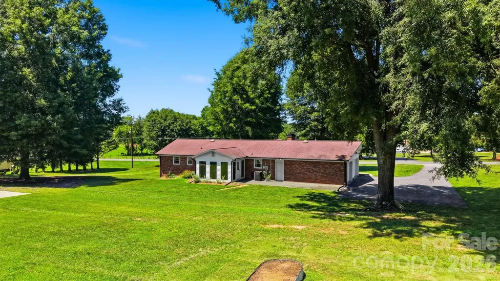 256 Liberty Church Road Taylorsville NC 28681