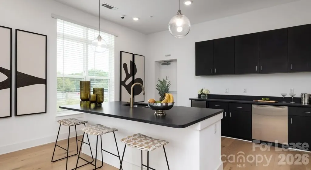 4520 Charlotte Park Drive Charlotte NC 28217