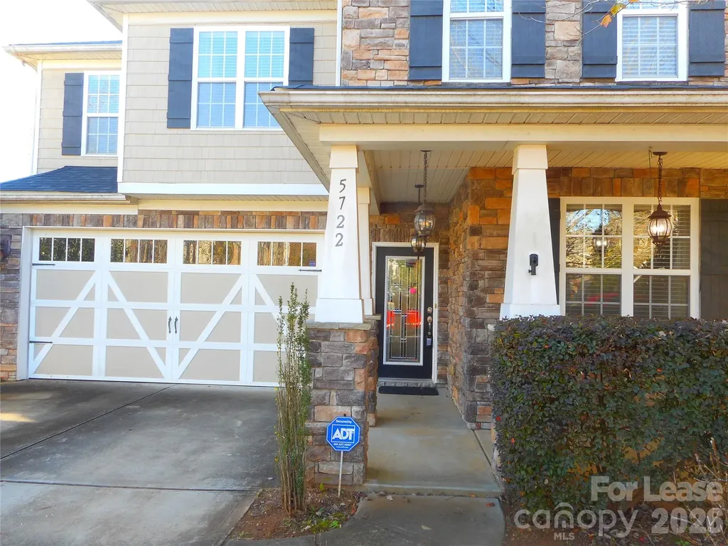 5722 El Campo Court Charlotte NC 28277