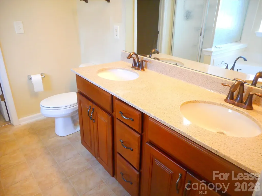 5722 El Campo Court Charlotte NC 28277