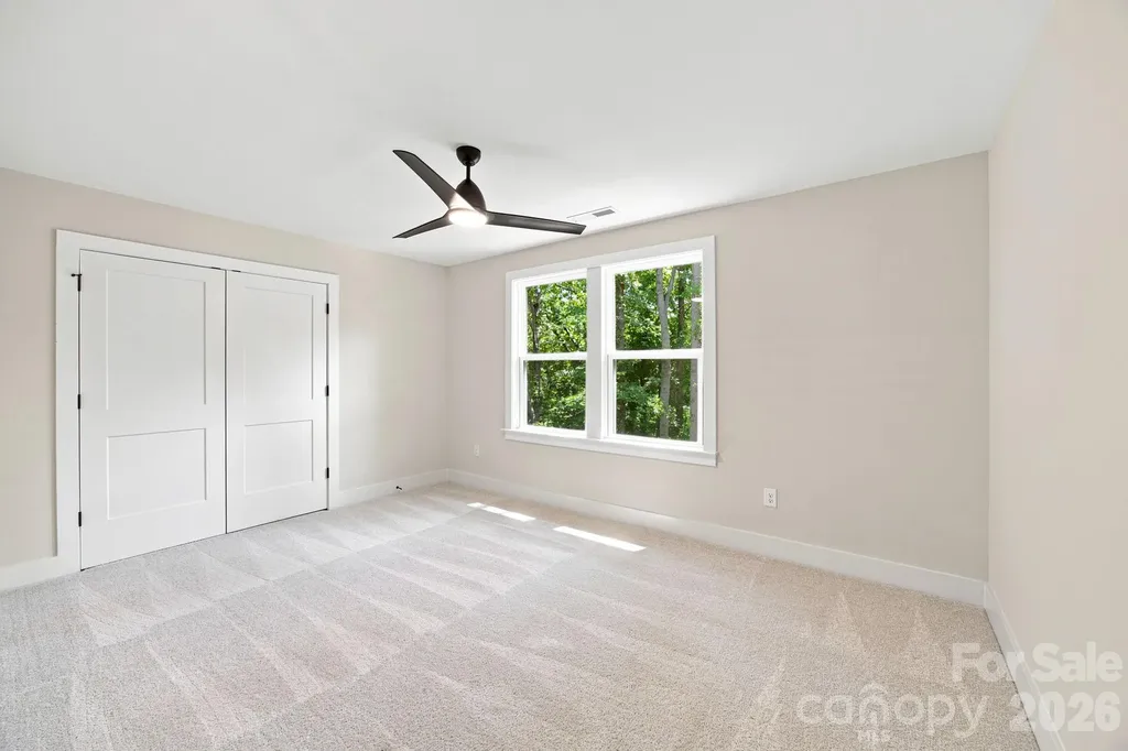 402 North Street Dallas NC 28034