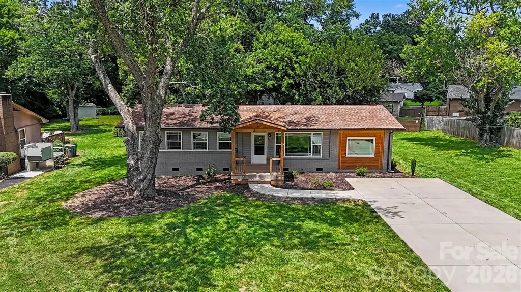 4219 Tipperary Place Charlotte NC 28215