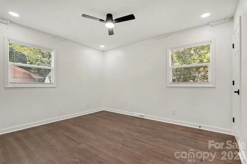 4219 Tipperary Place Charlotte NC 28215