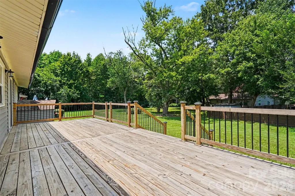 4219 Tipperary Place Charlotte NC 28215