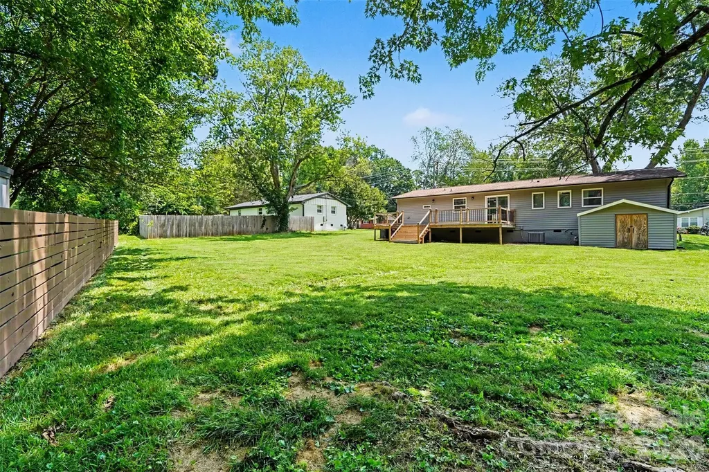 4219 Tipperary Place Charlotte NC 28215