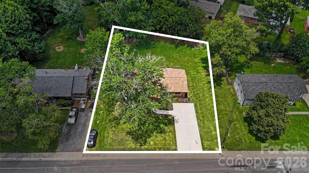 4219 Tipperary Place Charlotte NC 28215