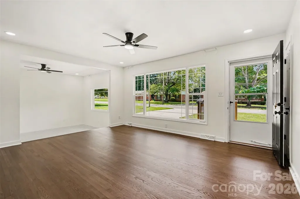 4219 Tipperary Place Charlotte NC 28215