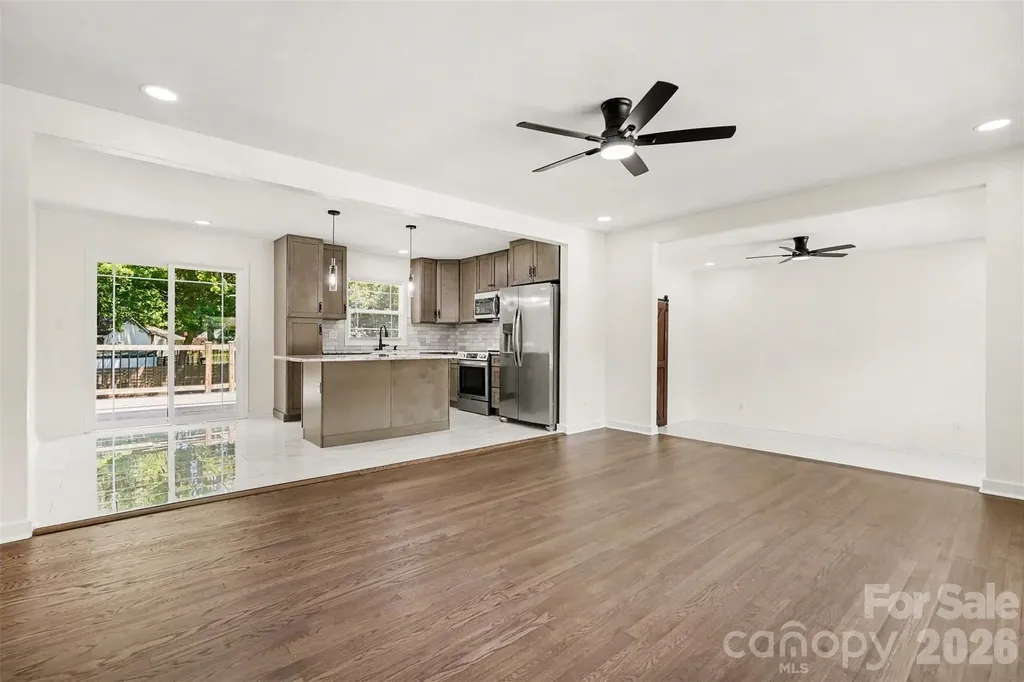 4219 Tipperary Place Charlotte NC 28215