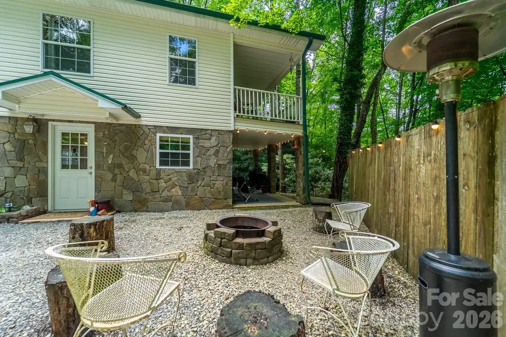 324 Bill Crisp Road Robbinsville NC 28771