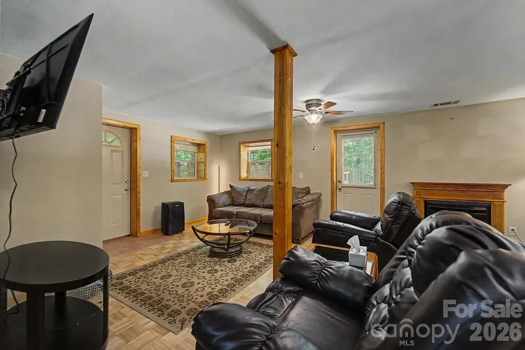324 Bill Crisp Road Robbinsville NC 28771