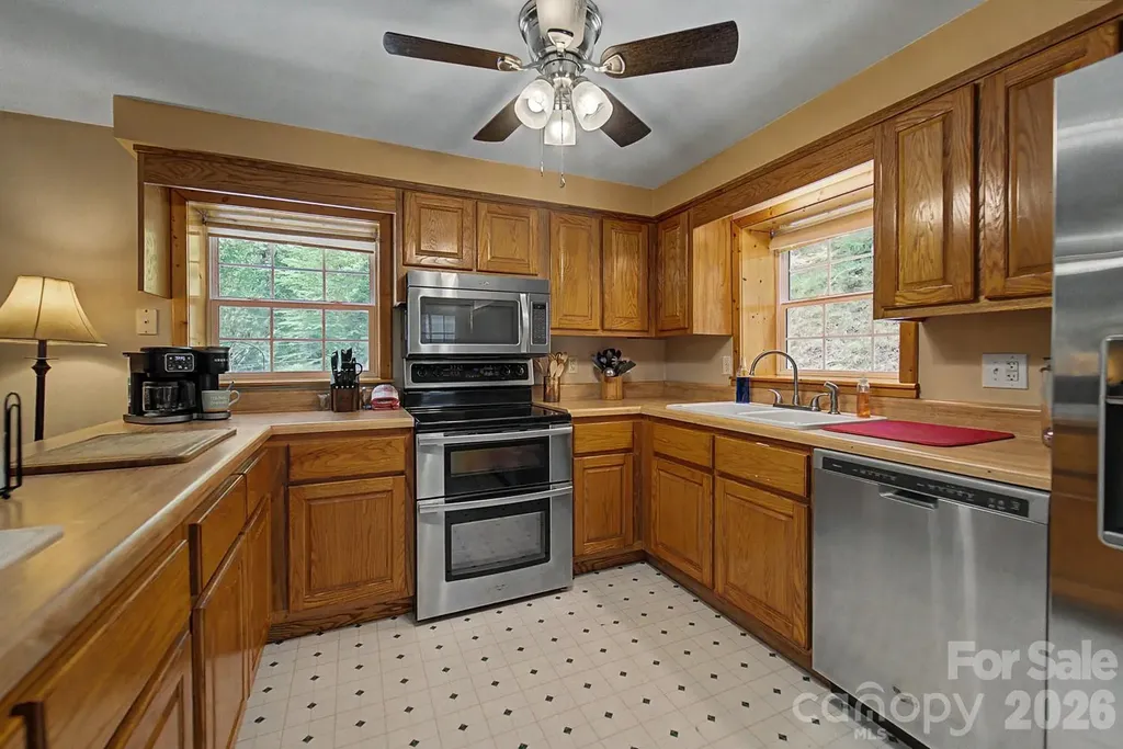 324 Bill Crisp Road Robbinsville NC 28771