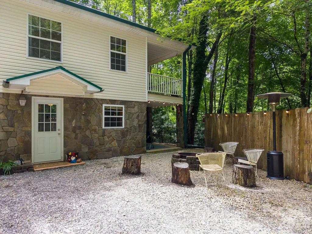 324 Bill Crisp Road Robbinsville NC 28771