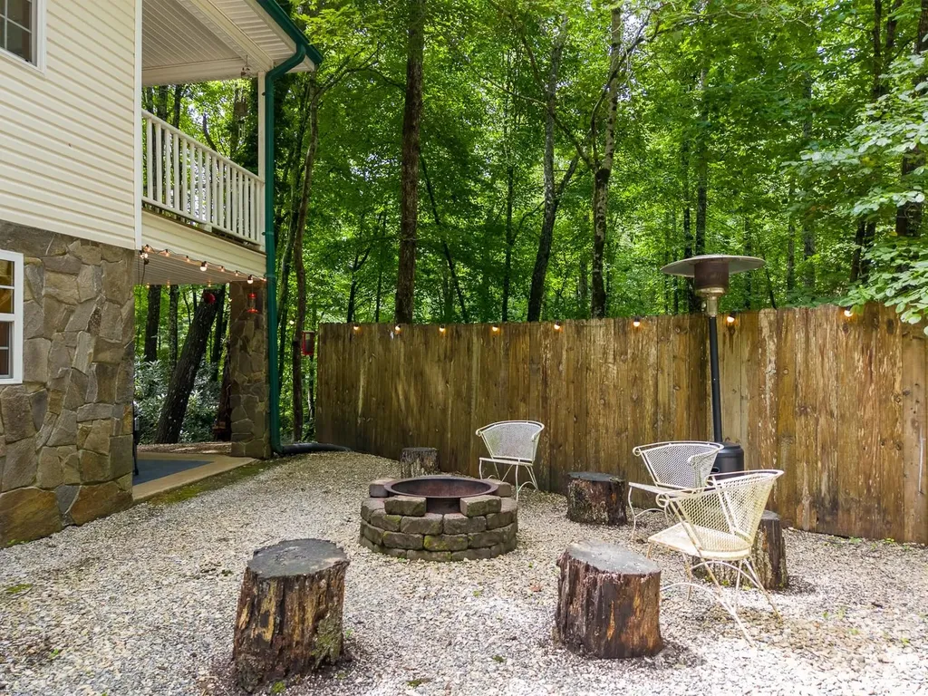 324 Bill Crisp Road Robbinsville NC 28771