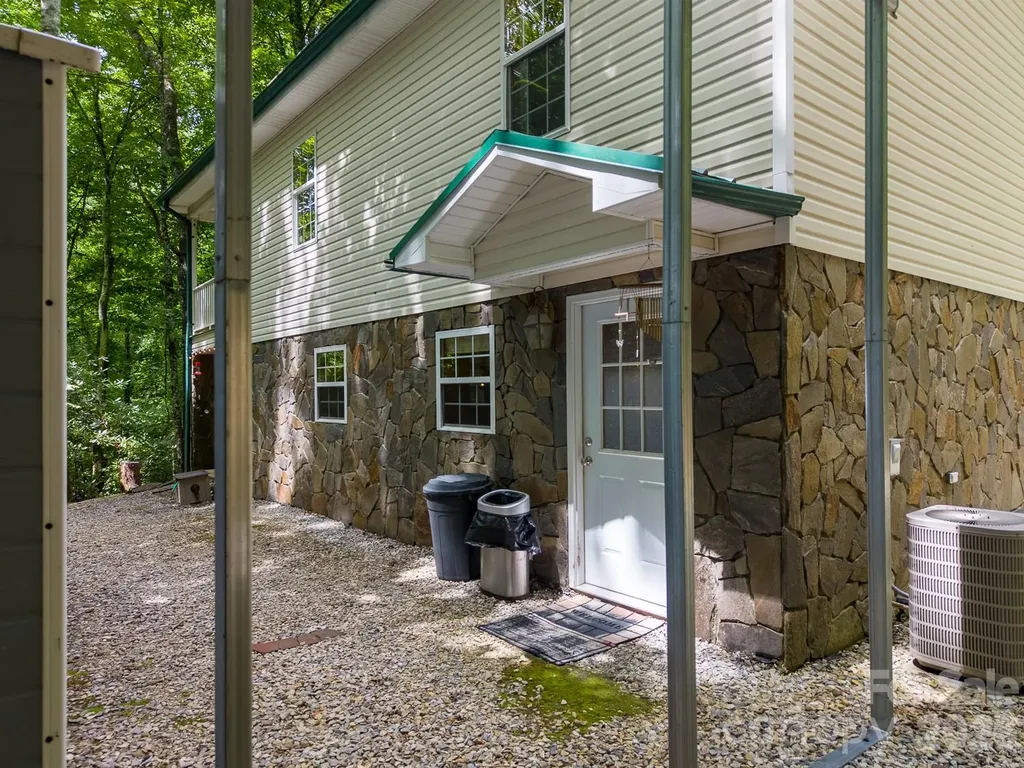 324 Bill Crisp Road Robbinsville NC 28771