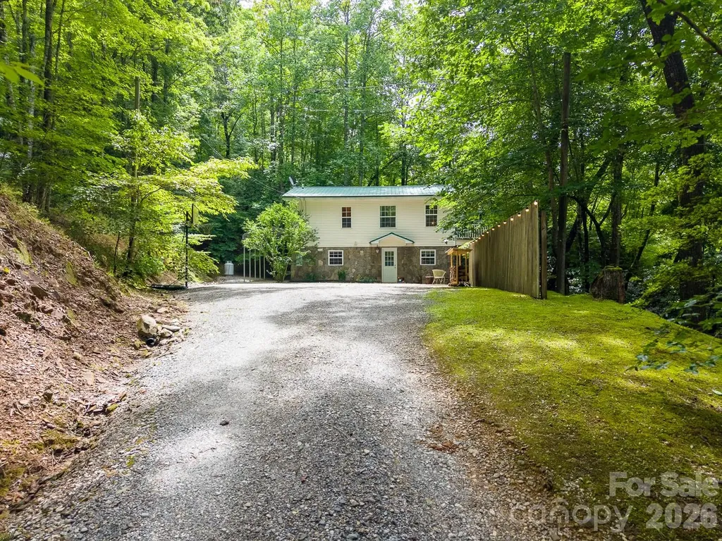 324 Bill Crisp Road Robbinsville NC 28771