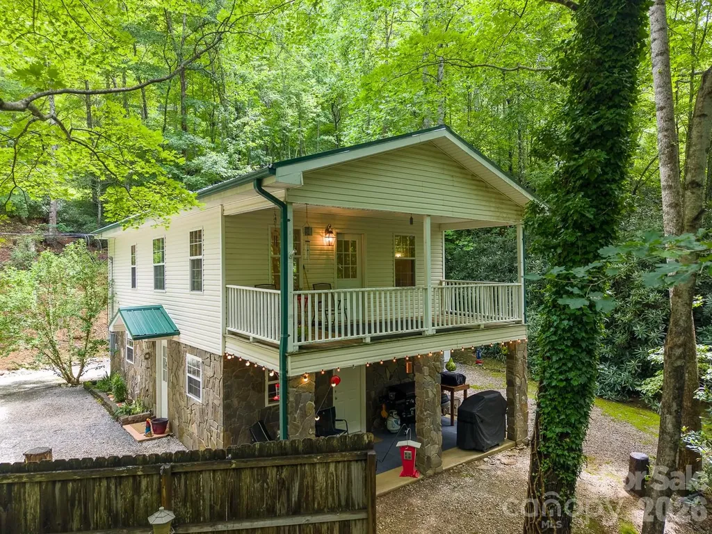324 Bill Crisp Road Robbinsville NC 28771