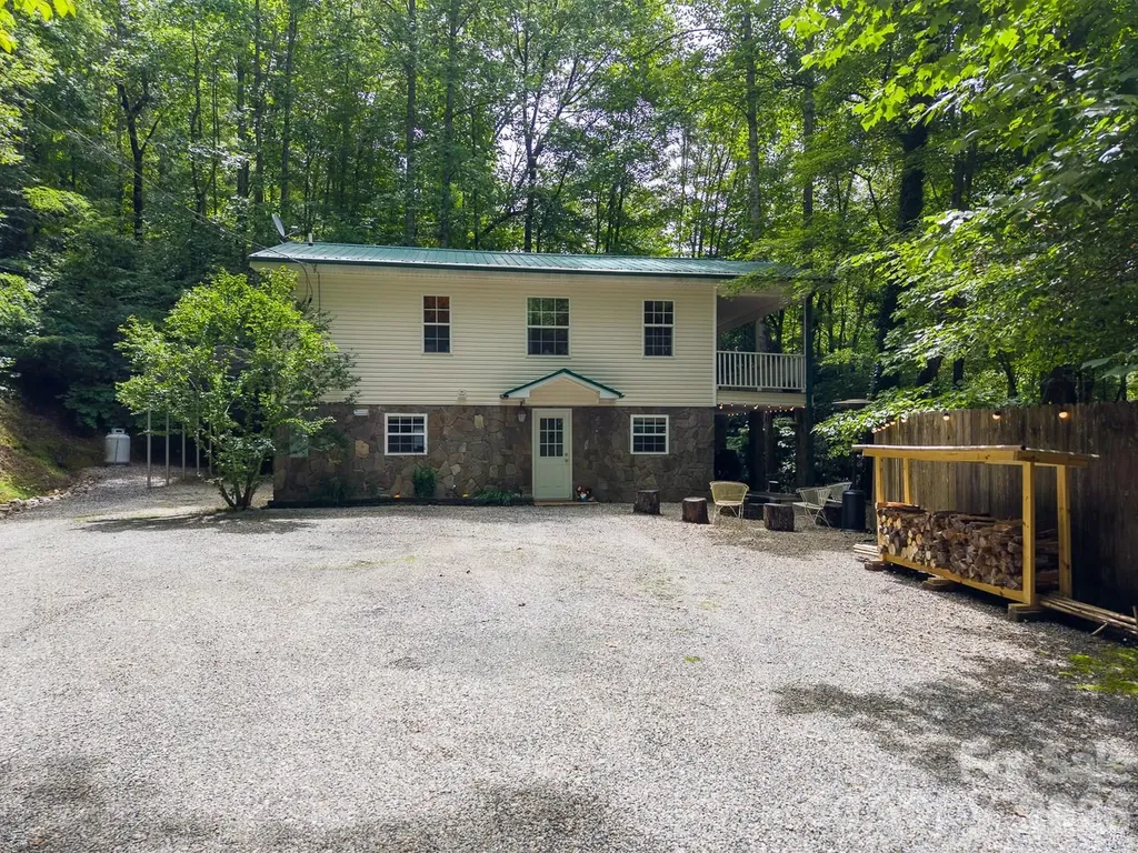 324 Bill Crisp Road Robbinsville NC 28771
