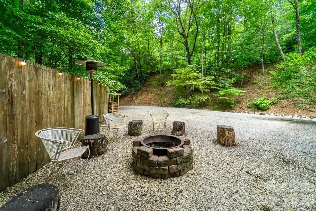 324 Bill Crisp Road Robbinsville NC 28771
