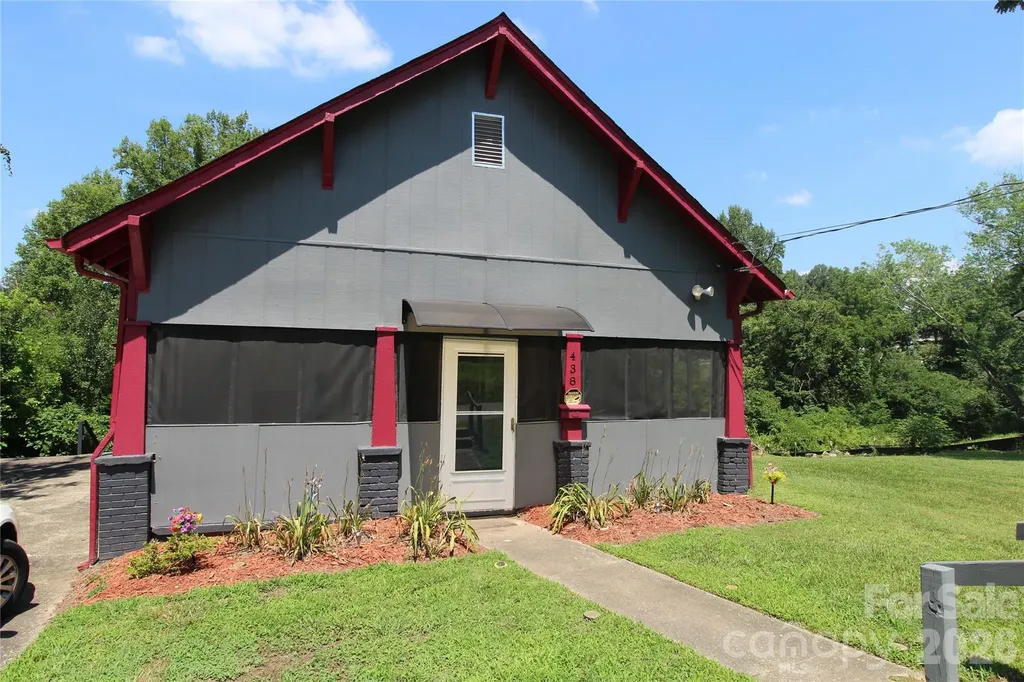 438 Folk Street NW Lenoir NC 28645