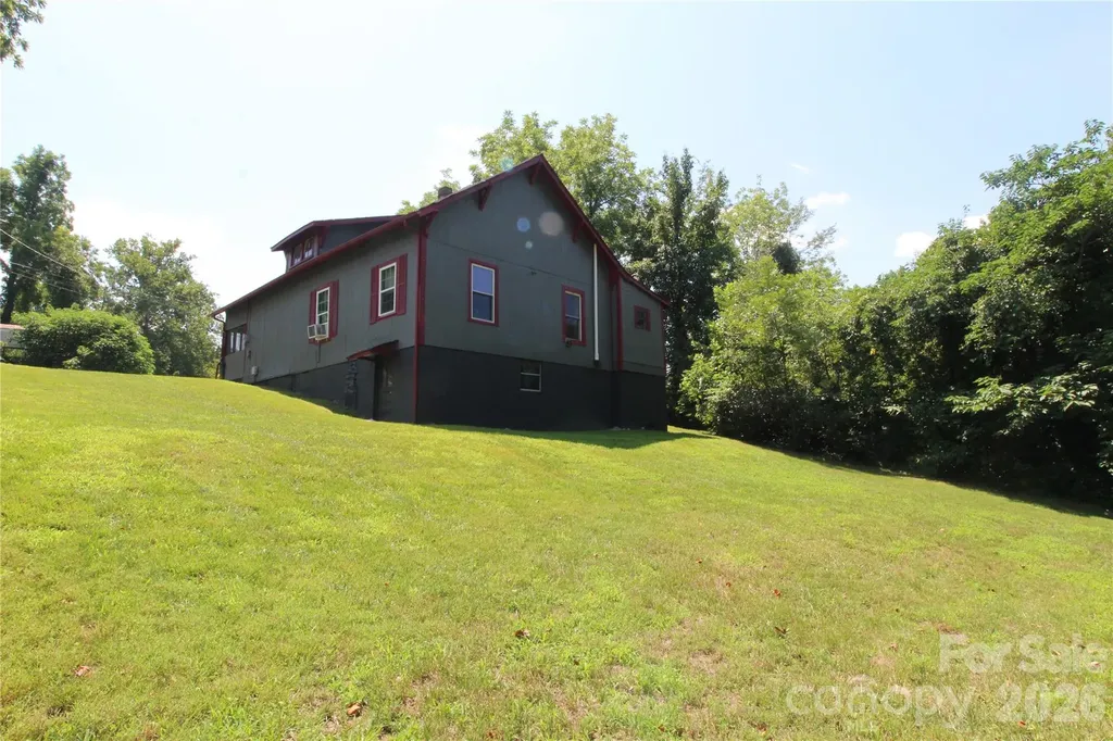 438 Folk Street NW Lenoir NC 28645