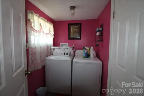 438 Folk Street NW Lenoir NC 28645